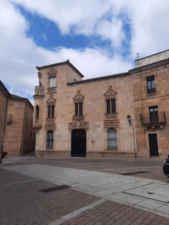 Ciudad-RodrigoPlaza San Salvador公寓 外观 照片